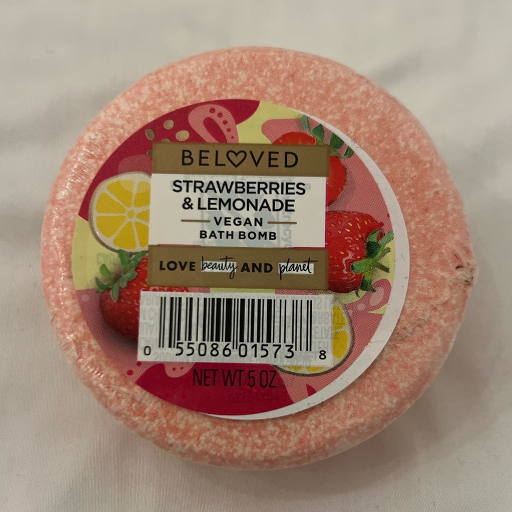 Love Beauty And Planet Beloved Vegan Bath Bomb Strawberries & Lemonade 5oz